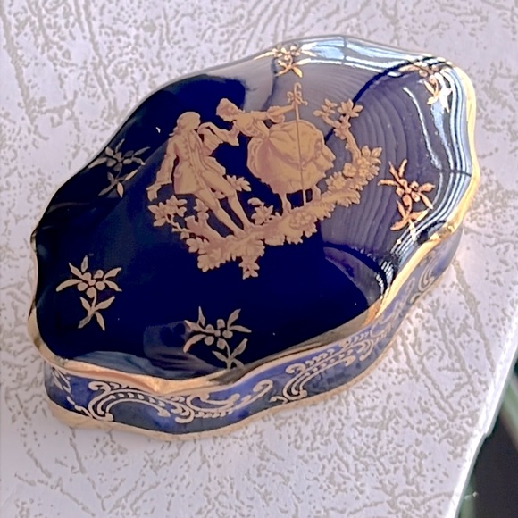 Limoges Cobalt Blue VTG trinket box Made in France - Picture 2 of 7
